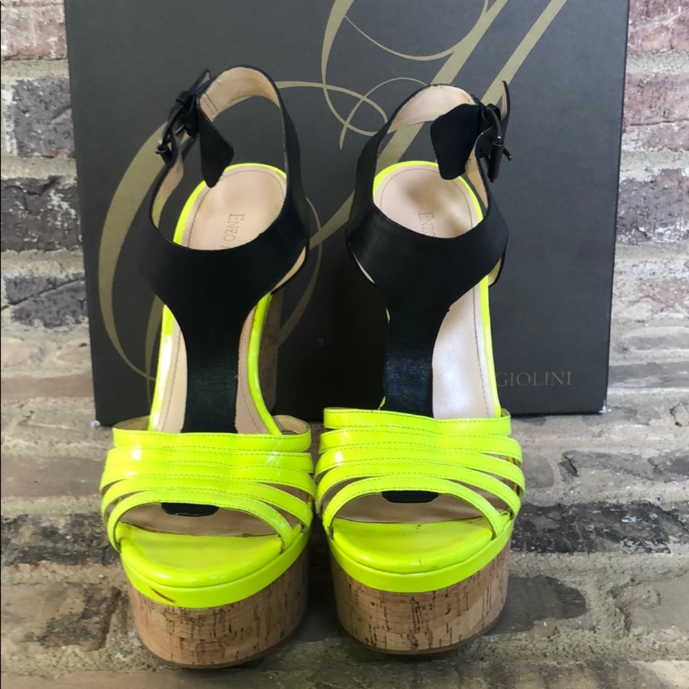 Super cute platforms! - Picture 2 of 6